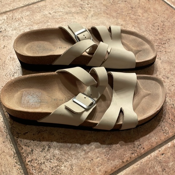 AFS Slip on Sandals Made in Germany cream leather size 10.5 US/ 41 EU - Picture 2 of 4